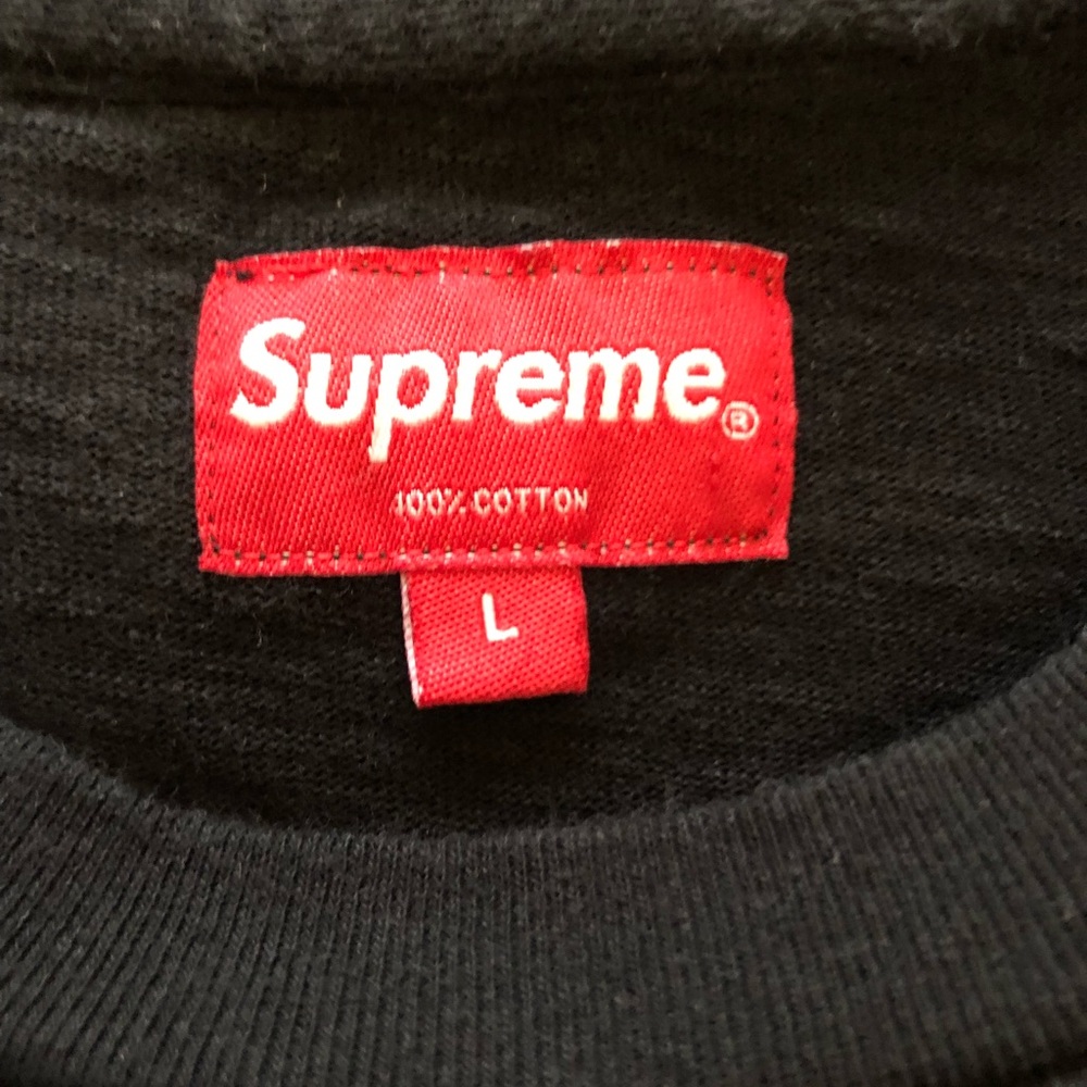 (L) Supreme Pocket Tee 🔥